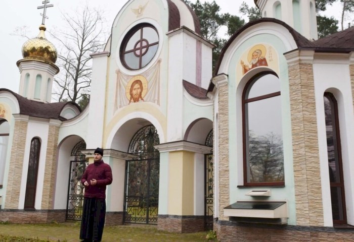 33 часовни Лавришевского монастыря – помолиться, уединиться, приложиться к святыням. Идёт сбор на их строительство!