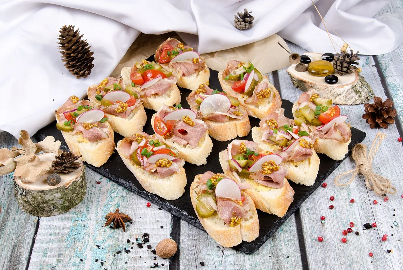 06 brusketta s buzheninoy i kornishonami 12