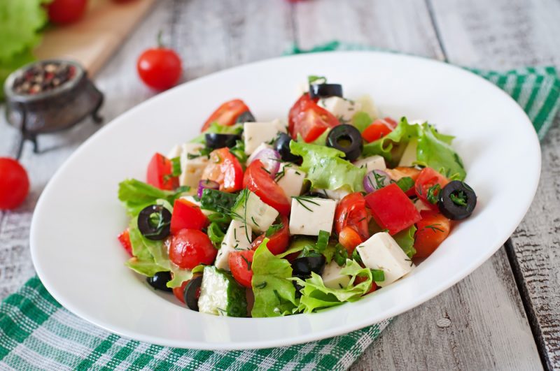 greek salad chicken e1557301059339
