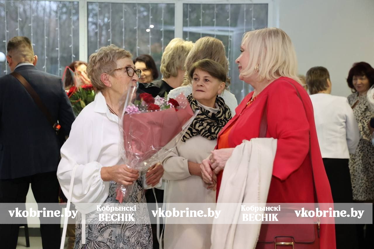 photo 2025 11 28 22 04 23 3 2