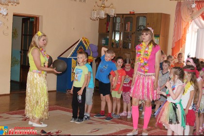 Детские праздники создают аниматоры из детского сада №2 г. Кобрина.