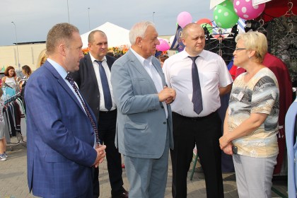 Школьны кірмаш арганізаваны ў Кобрыне: нефармальны падыход