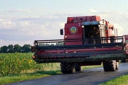 Трактора и комбайны на дорогах!