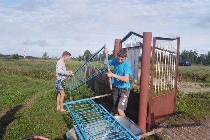 Сохраняя память родины