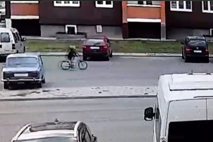 Кобринским РОВД устанавливается личность подростка, который въехал на велосипеде в автомобиль