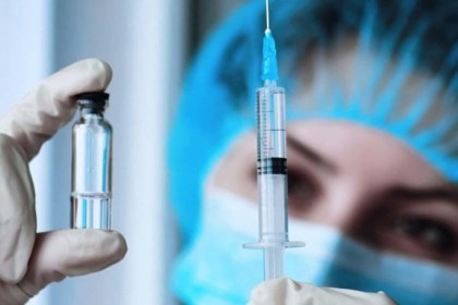 В Беларуси началось вакцинирование добровольцев российской вакциной от коронавируса «Спутник V»