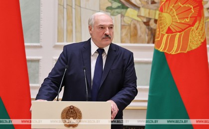 «Дальше - все. Нам отступать некуда, и мы отступать не собираемся» - Лукашенко предупредил участников беспорядков