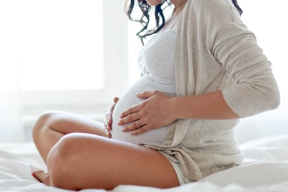 Является ли беременность дополнительным риском заражения COVID-19? Отвечает педиатр