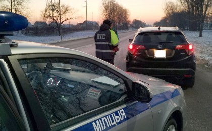 В связи с новогодними праздниками ГАИ Кобринского РОВД переходит на усиленный вариант несения службы 