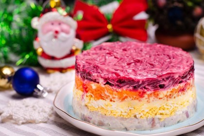 Кухня «КВ»: рецепты салатов к праздничному столу от кобринчанки Алены Сивец