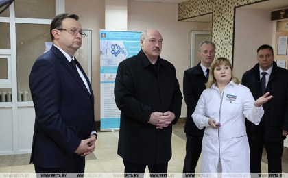 Лукашенко подтверждает курс на развитие межрегиональных медцентров