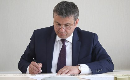 Юрий Шулейко взял на контроль две трети обращений на прямую линию