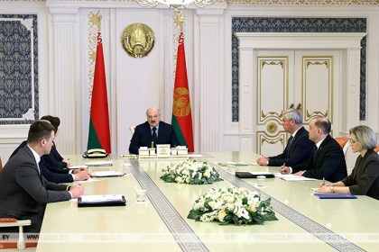 Александр Лукашенко провел совещание по вопросам деятельности политических партий