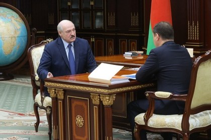 Александр Лукашенко принял с докладом Головченко