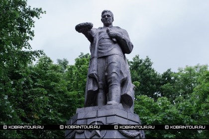 Виктор Павлович Пуганов. Путь легендарного генерала