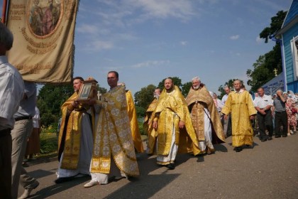 12 июля храм апостолов Петра и Павла в Кобрине отметил престольный праздник