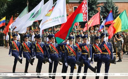 Более 400 военнослужащих из 17 стран приняли участие в открытии этапов АрМИ в Брестской крепости