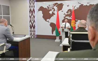 «Нужны движение вперед, перемены, но законные» - Лукашенко об актуальности референдума и новой Конституции