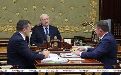Создание госкорпорации, экспорт и забота о крестьянах. Лукашенко заслушал доклад по «Белгоспищепрому»