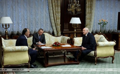 Игра на афганской скрипке, рассказ Рахмона и кто виноват в радикализме. Подробности рабочего дня Лукашенко