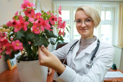 Руководитель в больнице и председатель молодежного парламента Кобринского района — Оксана Сивенкова о том, как совмещать медицину и общественную работу