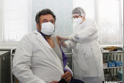 В Кобринском районе продолжается вакцинация и ревакцинация населения от коронавирусной инфекции и гриппа