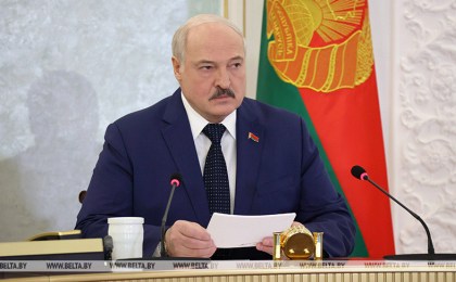 «Каждого сможем защитить». Лукашенко поручил обеспечить безопасность членов комиссий на референдуме
