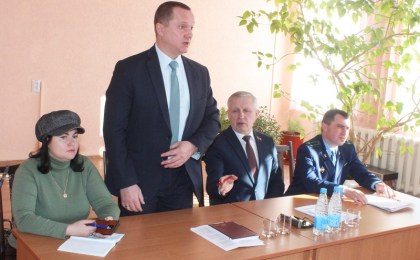 На пути к референдуму: на Кобриншине продолжаются встречи с трудовыми коллективами