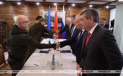 Гуманитарные коридоры и ожидаемые решения на высшем уровне. Итоги второго раунда переговоров России и Украины