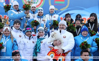 Команда Президента Беларуси первой пришла к финишу в биатлонной эстафетной гонке на «Минской лыжне»