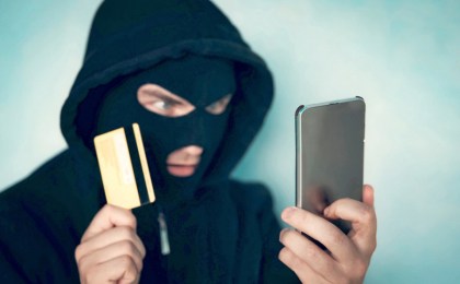 Мошенники вспомнили старый способ обмана, пытаясь развести на деньги потенциальных жертв.