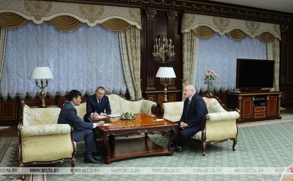 Александр Лукашенко предложил Вьетнаму белорусские технологии и помощь в создании предприятий