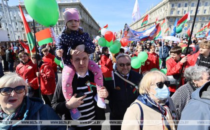 Александр Лукашенко Западу: мы - мирные люди, но даже не пытайтесь с нами разговаривать с позиции силы