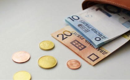 О выплате пенсий через банки с использованием базовых счетов