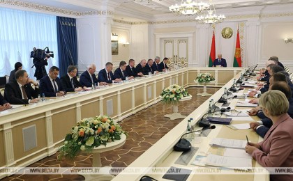 В Беларуси изменят подходы к экономической политике? Подробности совещания у Лукашенко