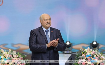 Лукашенко: бережное отношение к традициям и исторической памяти - залог усиления роли Беларуси в мире