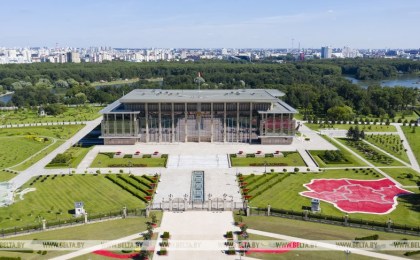 Лукашенко подписал закон об изменении Кодекса о земле. Что меняется для граждан?