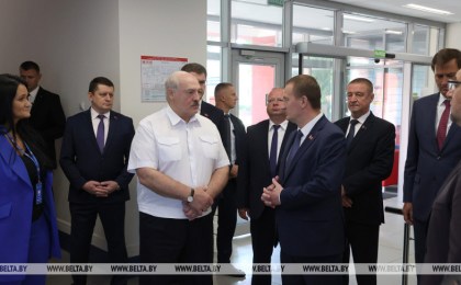 Лукашенко поручил до конца года наладить в Беларуси производство упаковки для продуктов питания
