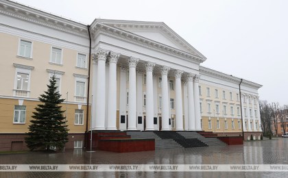 Лукашенко собрал совещание по военной безопасности