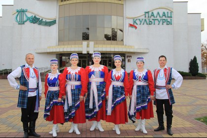 І льецца песня