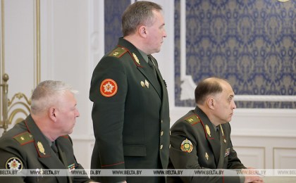 Александр Лукашенко поставил задачу военным: не должно быть войны на территории Беларуси