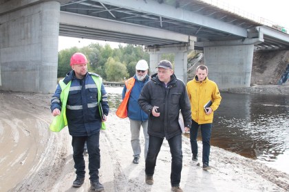 Масштабная реконструкция моста через Днепровско-Бугский канал