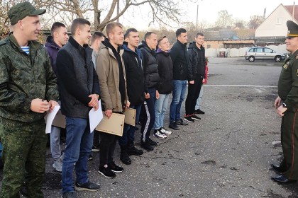 «Это наша Родина, и нам её защищать»: кобринчане приняли участие в военных сборах спецназовцев в Марьиной Горке