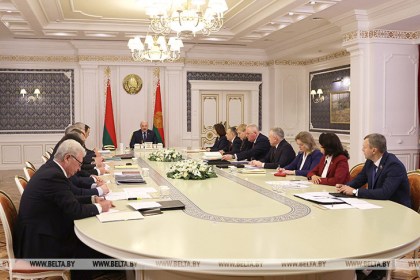 Стабилизировать общество на всех этапах его развития. Лукашенко назвал главную роль ВНС