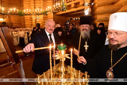 Рецепт мира от Лукашенко, стройка без «говорильни», экспорт, дела военные и обет на Рождество. Подробности недели Президента