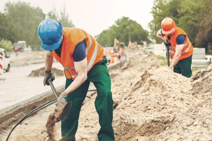 Как произвести земляные работы в охранной зоне газопровода?