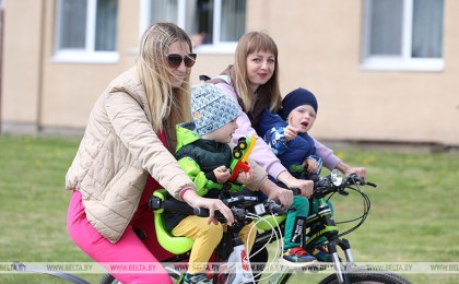 В Минтруда напомнили о механизме господдержки работающих родителей