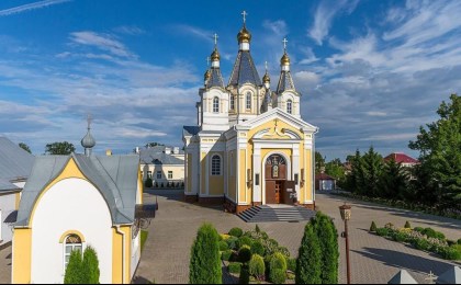 Православные верующие 25 мая празднуют Вознесение Господне