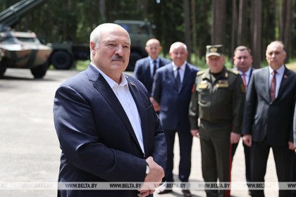 «Без этого никакой победы не будет». Лукашенко о востребованности собственного производства боеприпасов