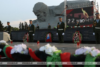 Беларусь вспоминает трагические события 22 июня 1941 года. Лукашенко обратился к соотечественникам